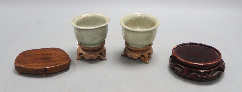 Two Chinese Longquan celadon cups, Yuan-Ming Dynasty